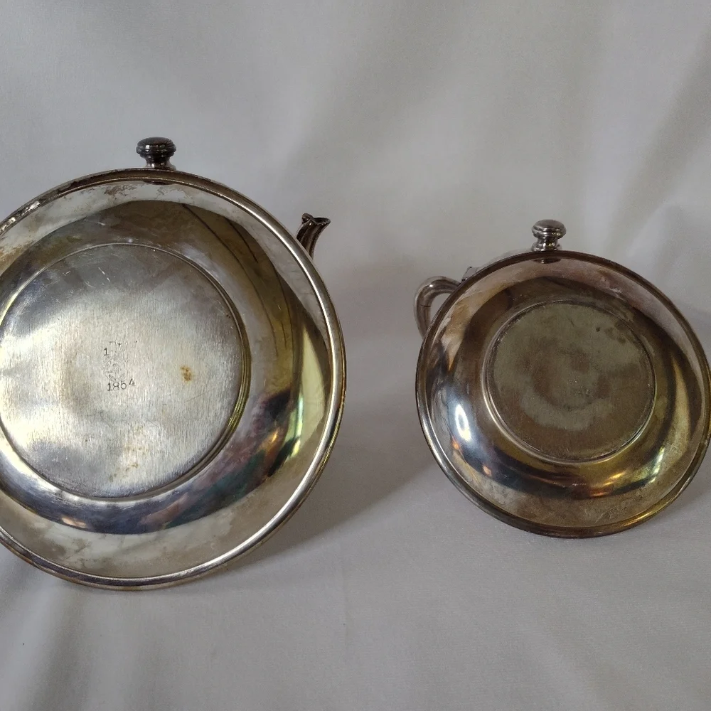 Antique (1850-1899) Rogers Silver Co Kettle And Creamer Set